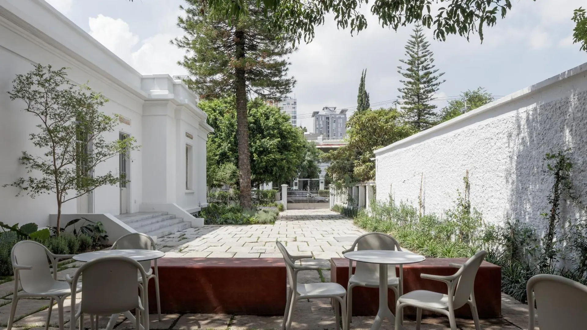 ***  Hotel Casa Bosque Eduviges Guadalajara México